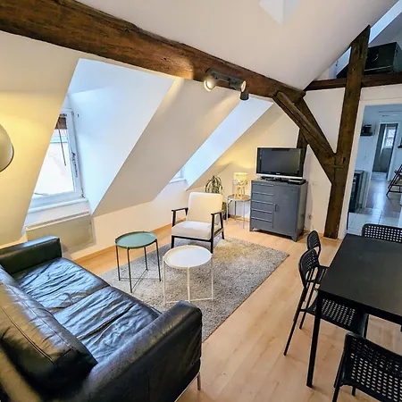 Des Serruriers Apartment *